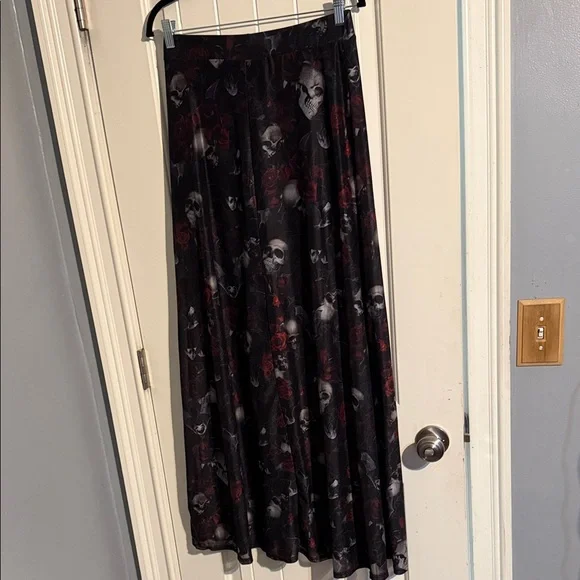 Rare Killstar Skulls Roses an Bats Side Slit Mesh Maxi Skirt M - Picture 3 of 4